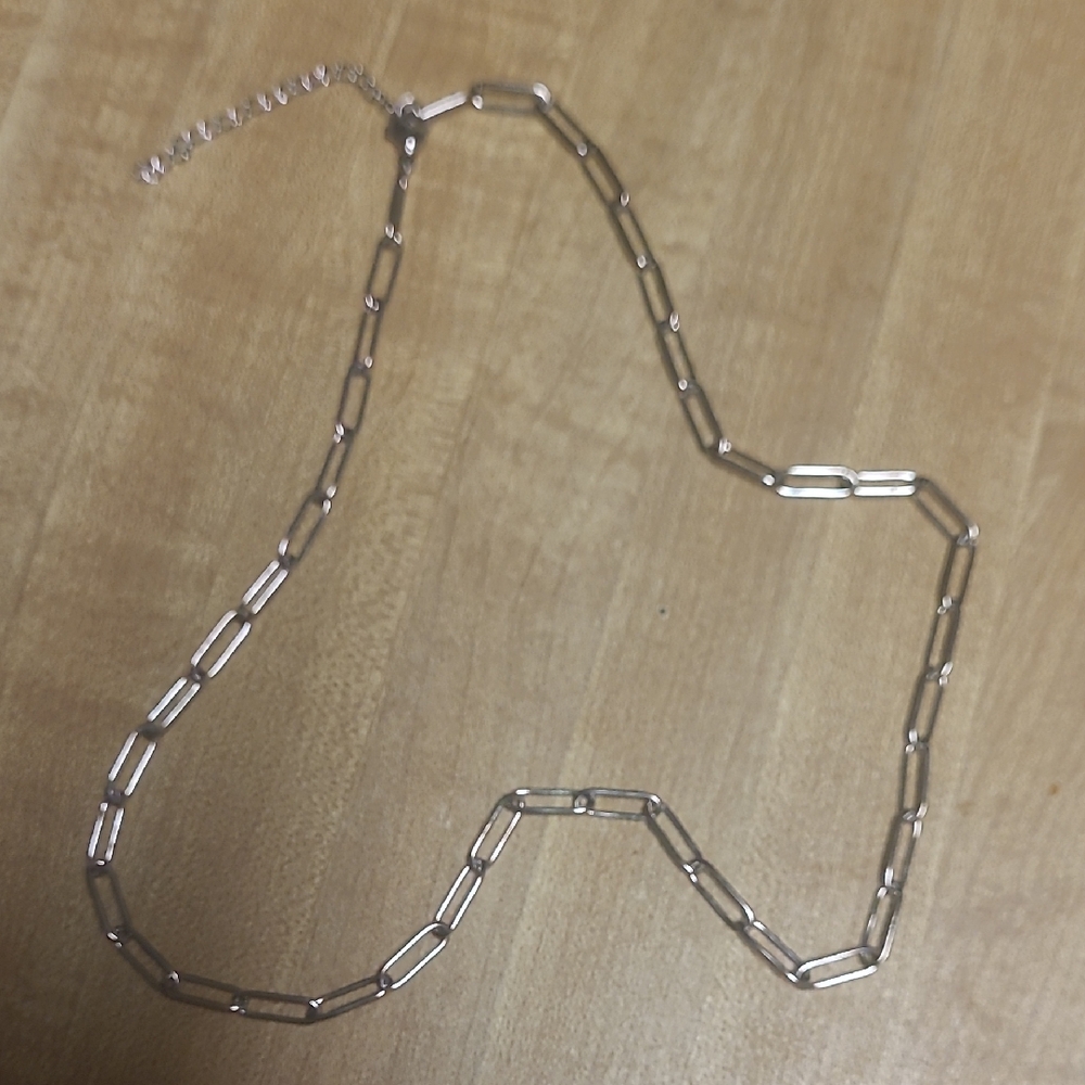 Elegant Silver Chain Necklace